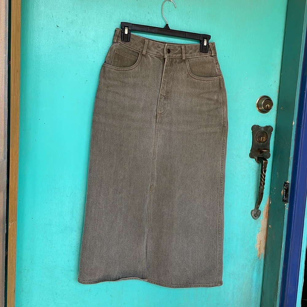 Vintage Banana Republic slim denim skirt